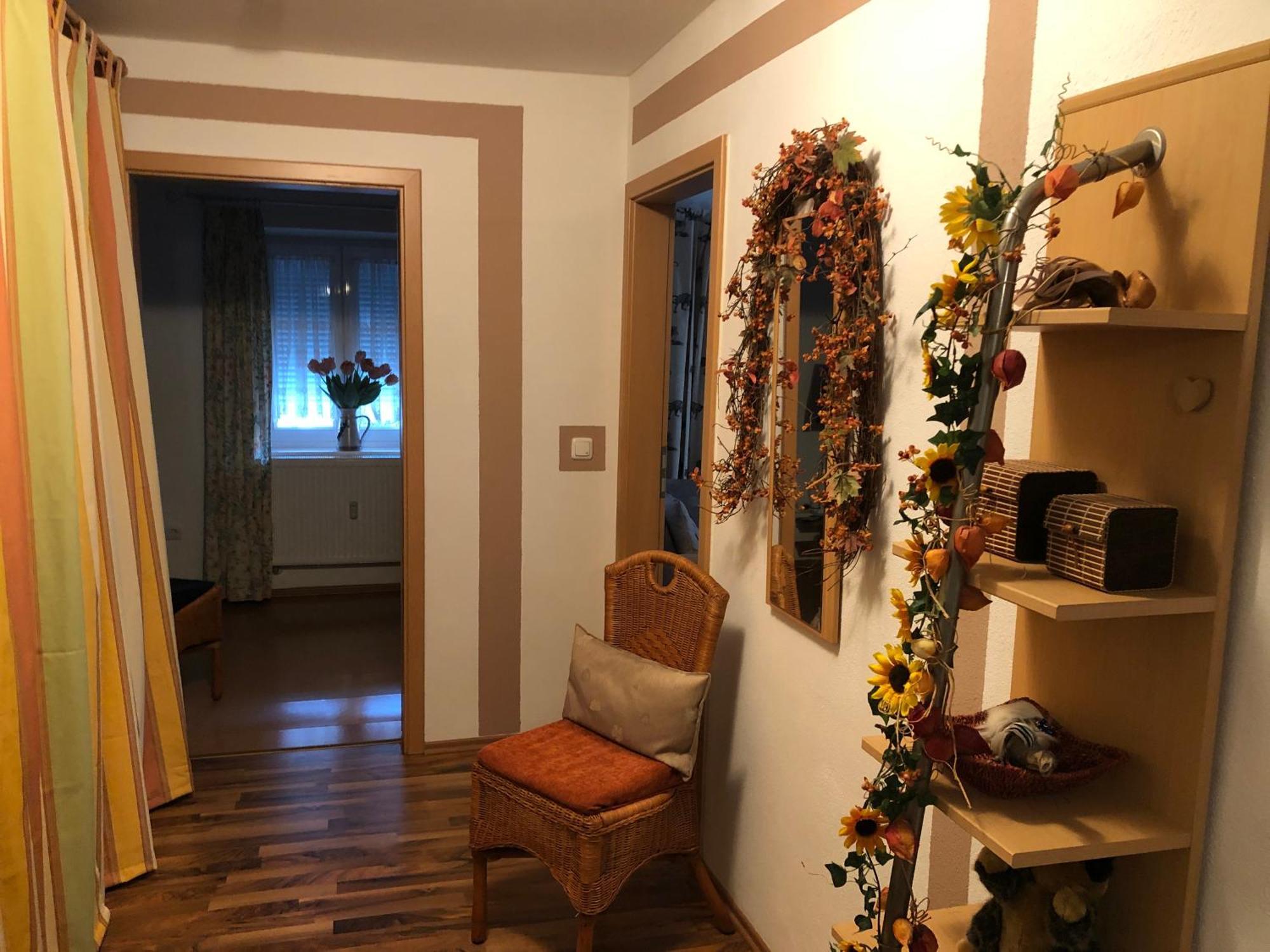 Schoene Ferienwohnung In Bahnhofsnaehe Fuer Urlaub, Studium Oder Arbeit デッゲンドルフ エクステリア 写真