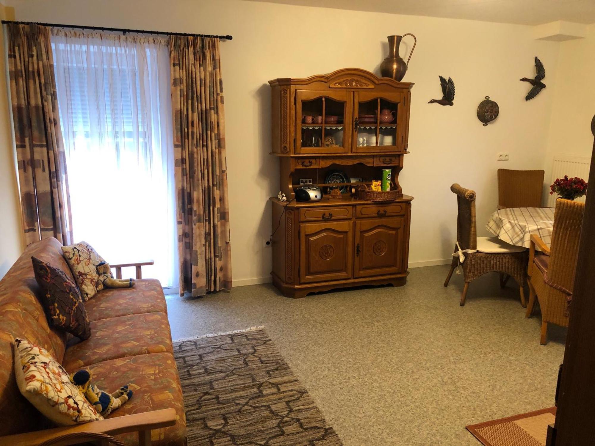 Schoene Ferienwohnung In Bahnhofsnaehe Fuer Urlaub, Studium Oder Arbeit デッゲンドルフ エクステリア 写真